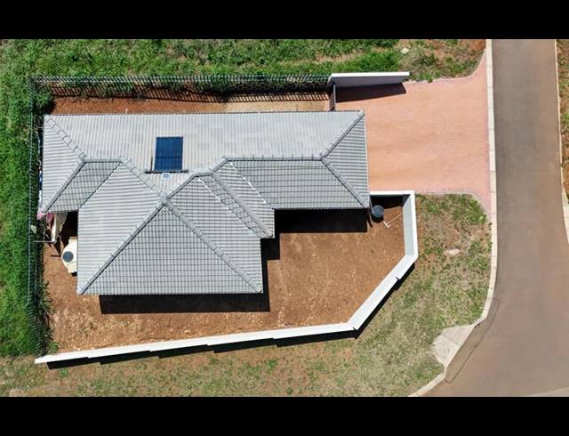 2 BEDROOM TOWNHOUSE FOR SALE IN BISHOPSTOWE